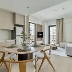 1-Bed At Creek Beach With Pool, Gym And Balcony