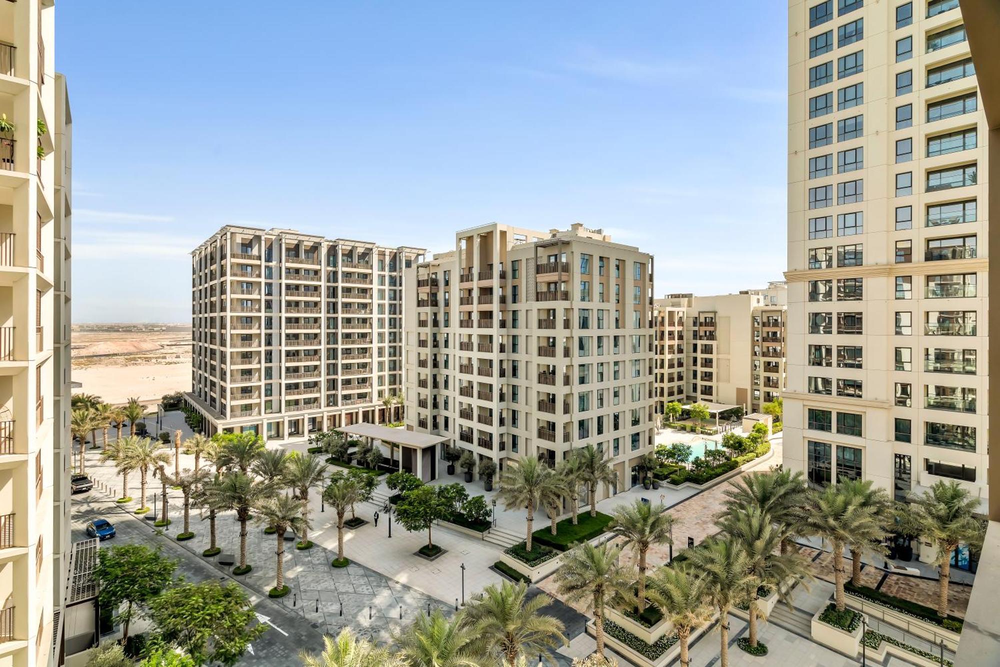 Apartment 1-bed At Creek With Pool, Gym And Balcony Dubai