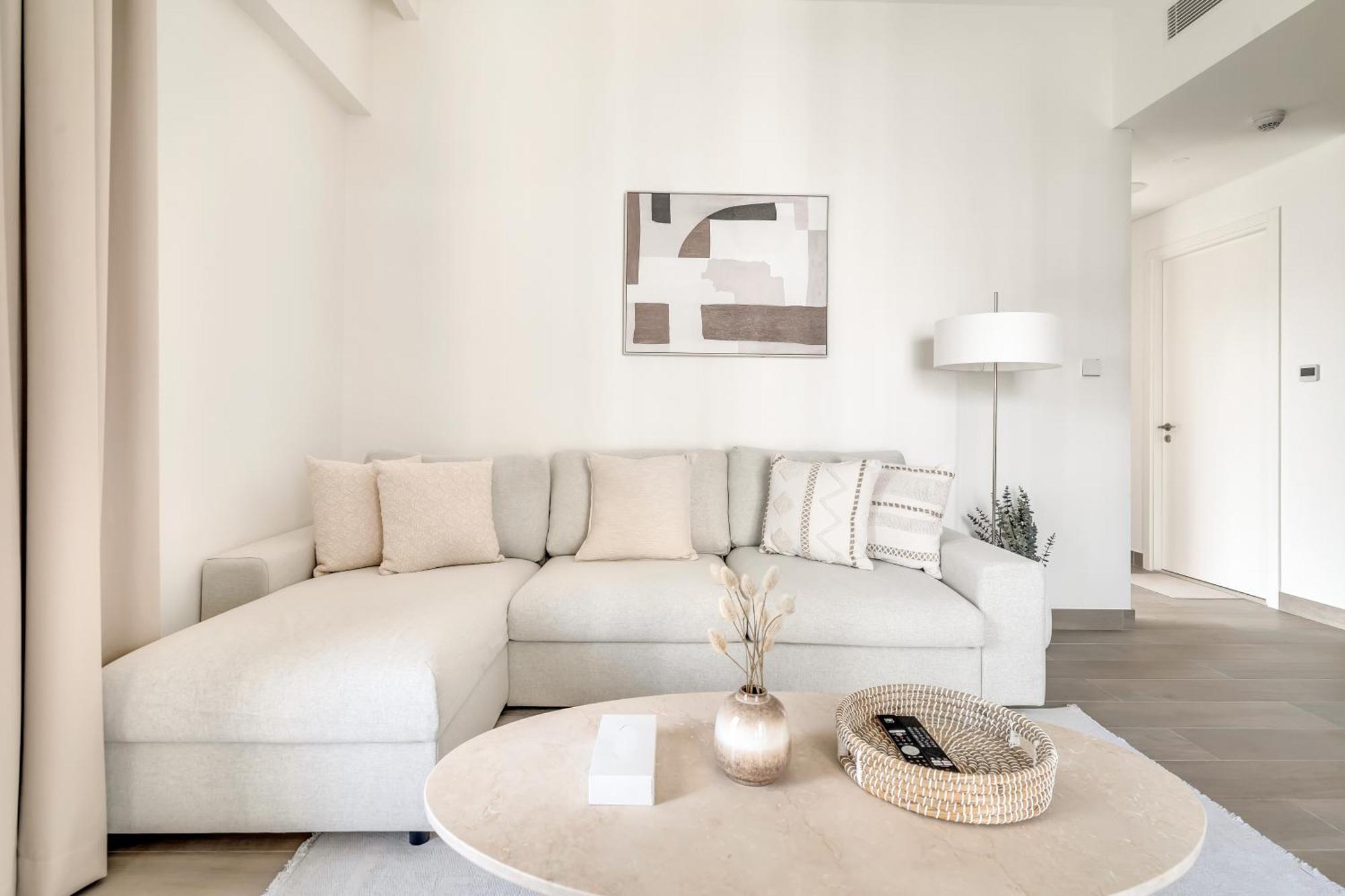 Apartment 1-bed At Creek With Pool, Gym And Balcony *