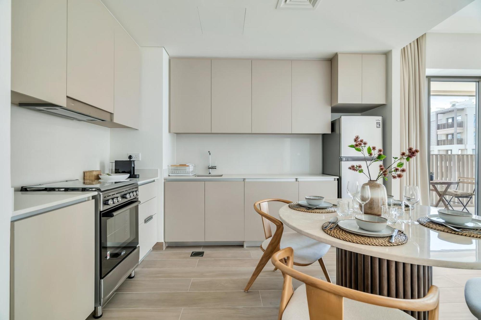 1-bed At Creek With Pool, Gym And Balcony Apartment